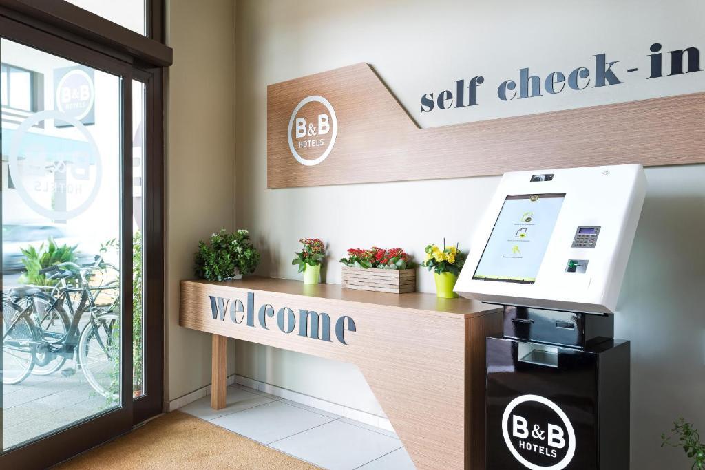 Hotel B&B Hotel Milano - Monza, Italien, Monza. Großes 17