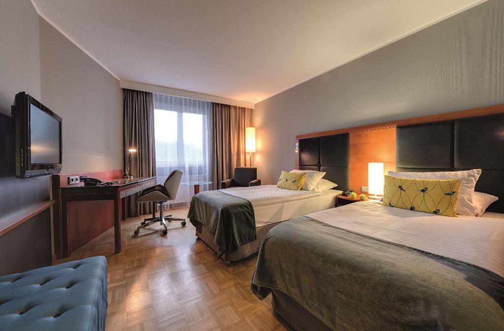 hotel-thumb