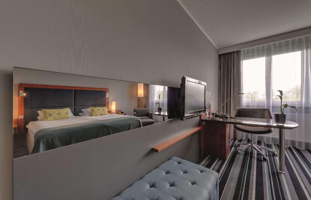 hotel-thumb