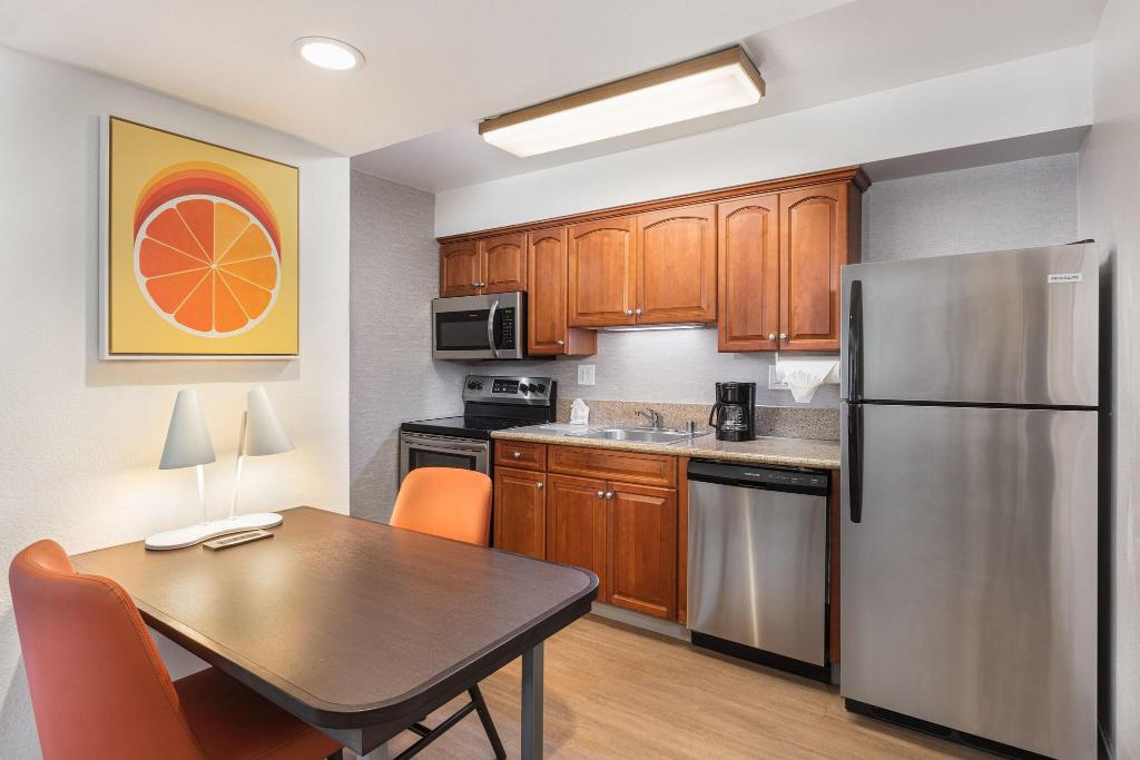 Hotel Clementine Hotel & Suites Anaheim, USA, Anaheim. Großes 2