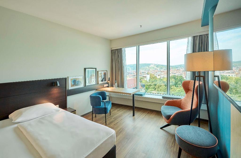 Premier Inn Würzburg Hotel