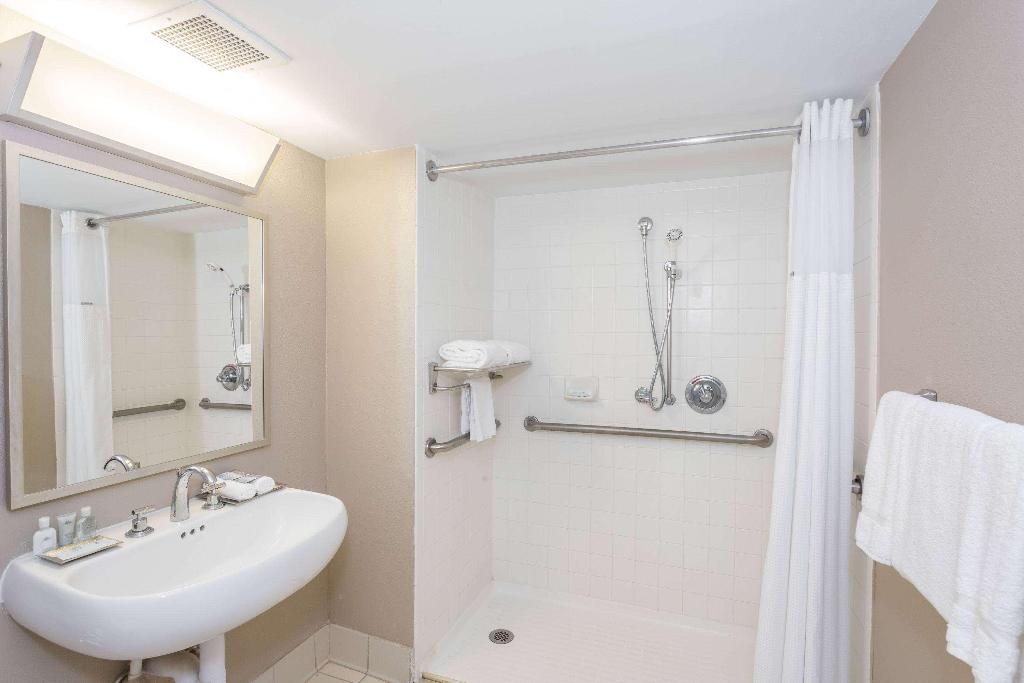 Wyndham Garden Gainesville