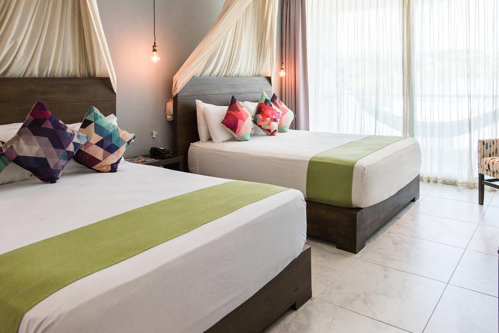 Soho Playa Hotel