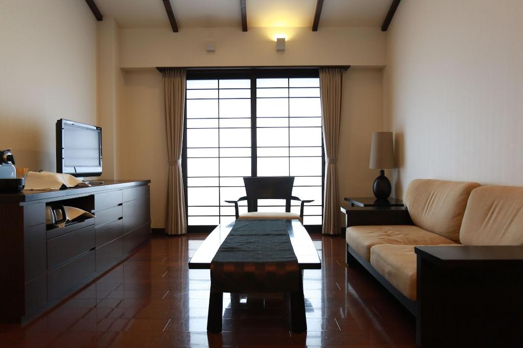 Hotel Shiragiku