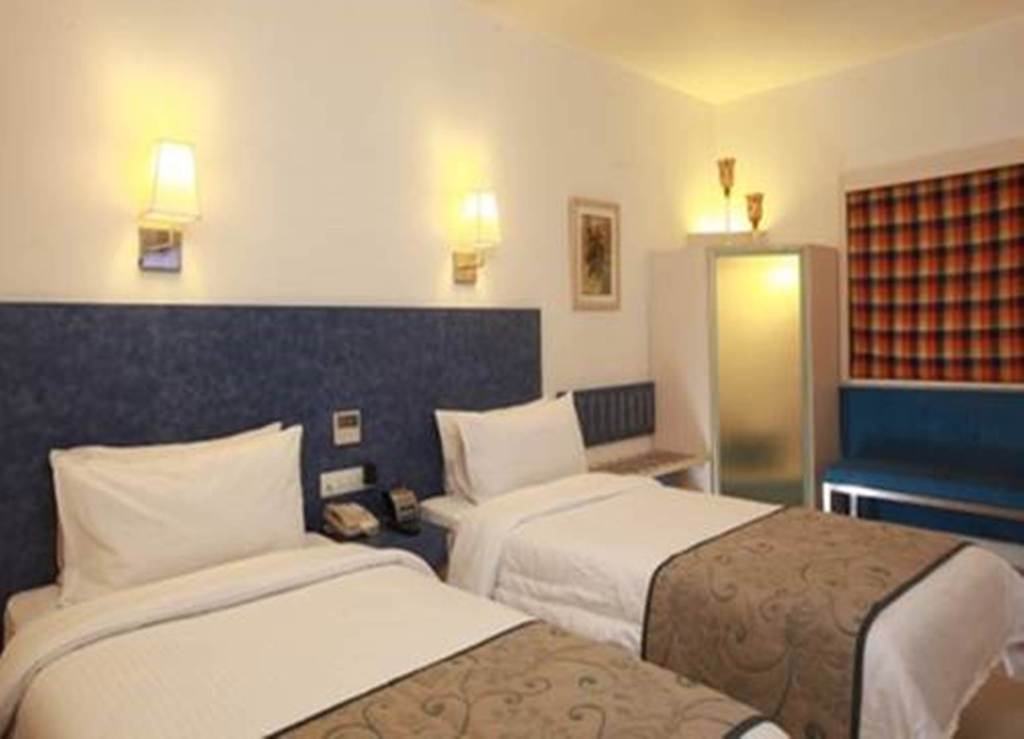 Golden Tulip Essential