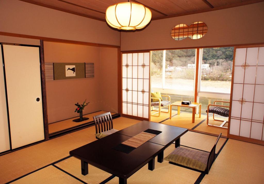 Ushonoie Sugiyama