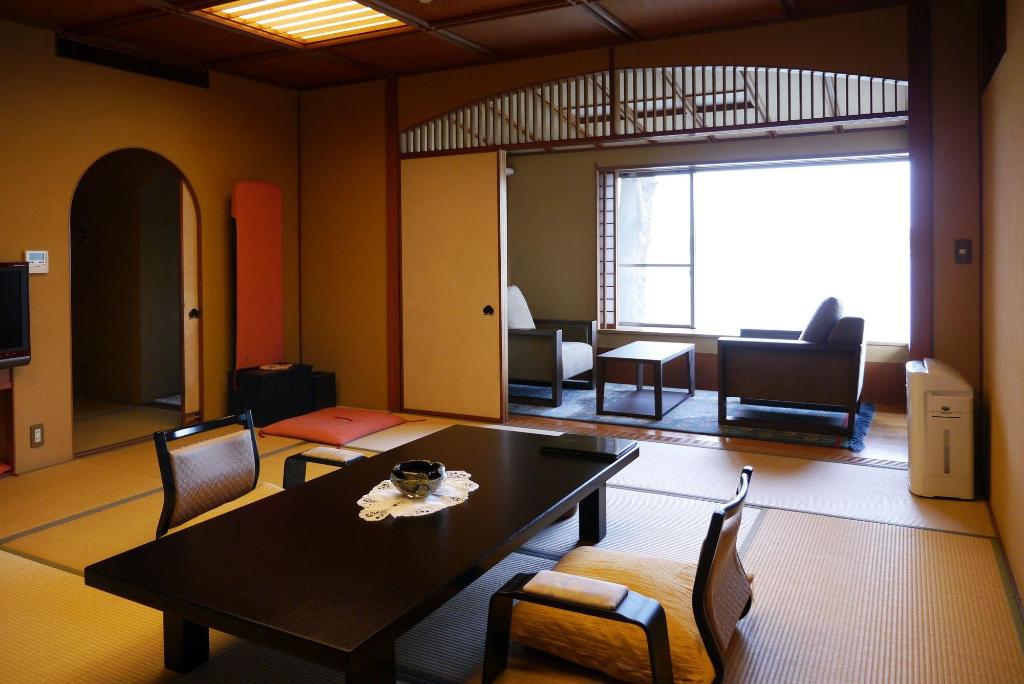 Komatsukan Kofutei