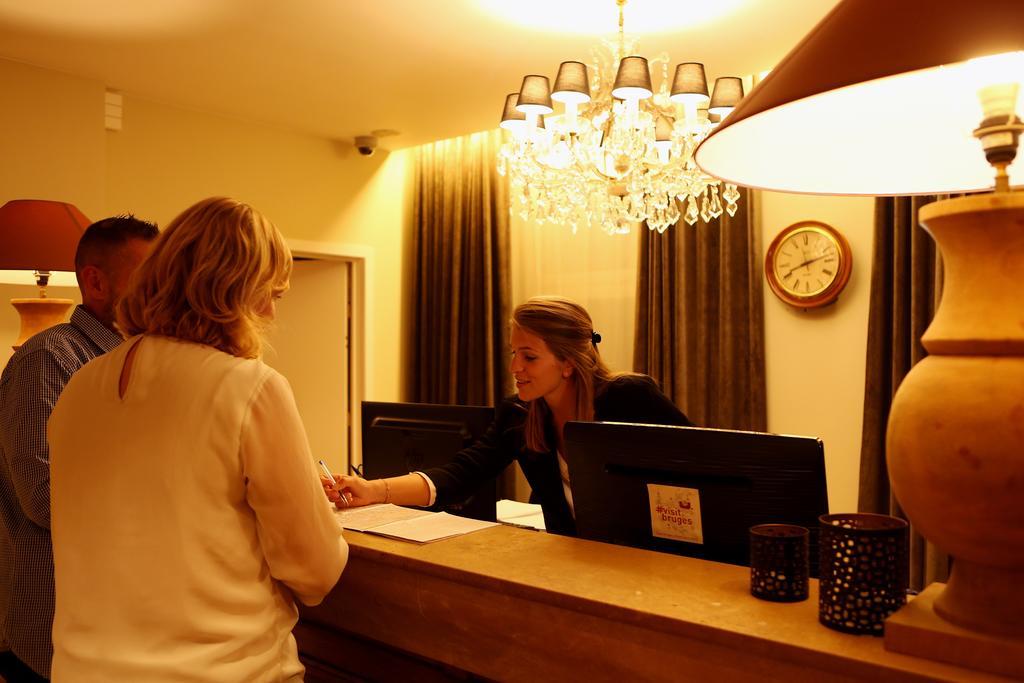 Acacia - Lobby