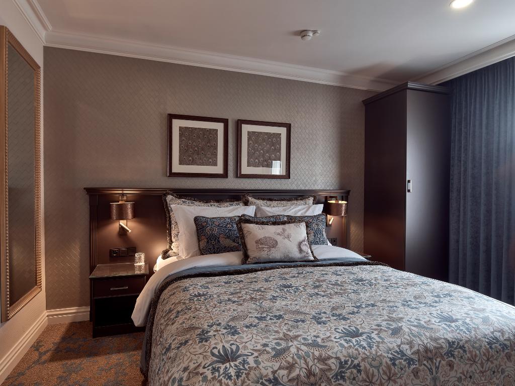 Good Seasons Hotel
