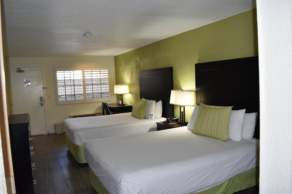 Old Town Western Inn & Suites