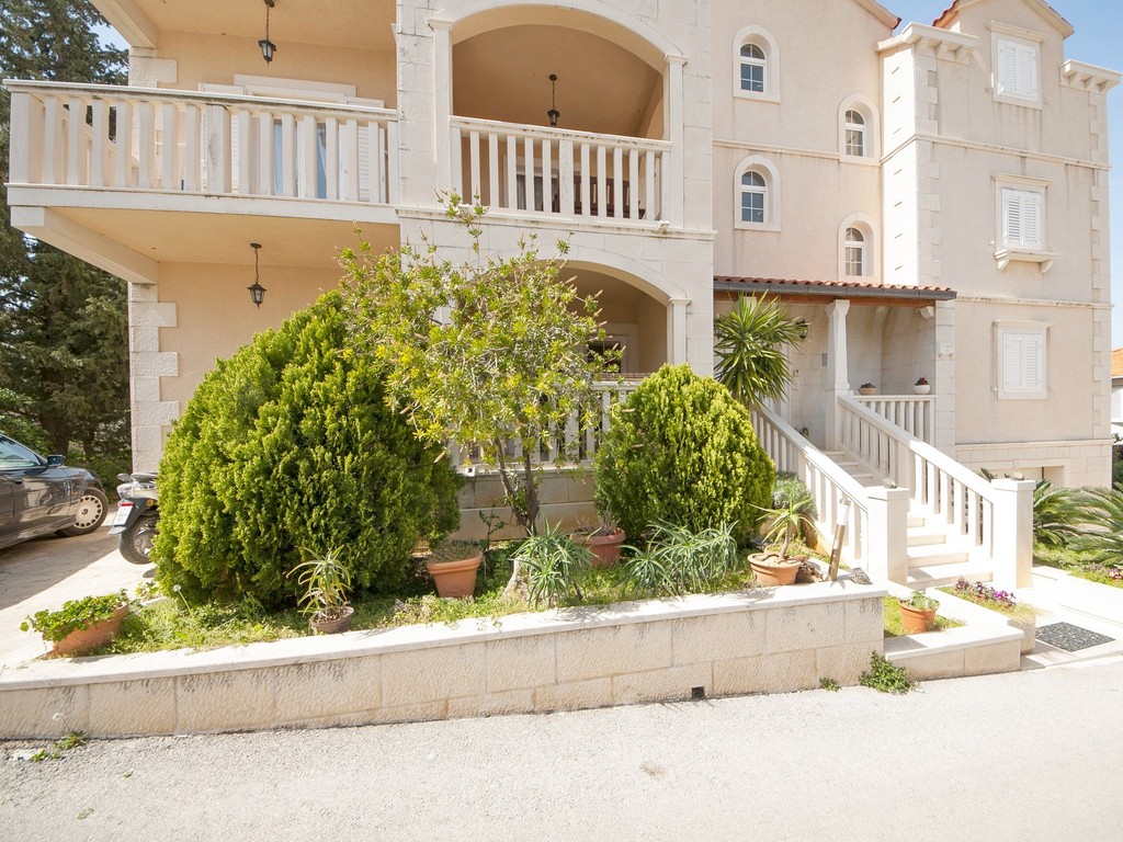 Hotel Apartments Maria, Kroatien, Supetar. Großes 2