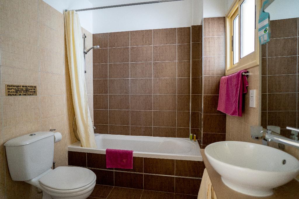 Vrachia Beach Hotel & Suites - Adults Only