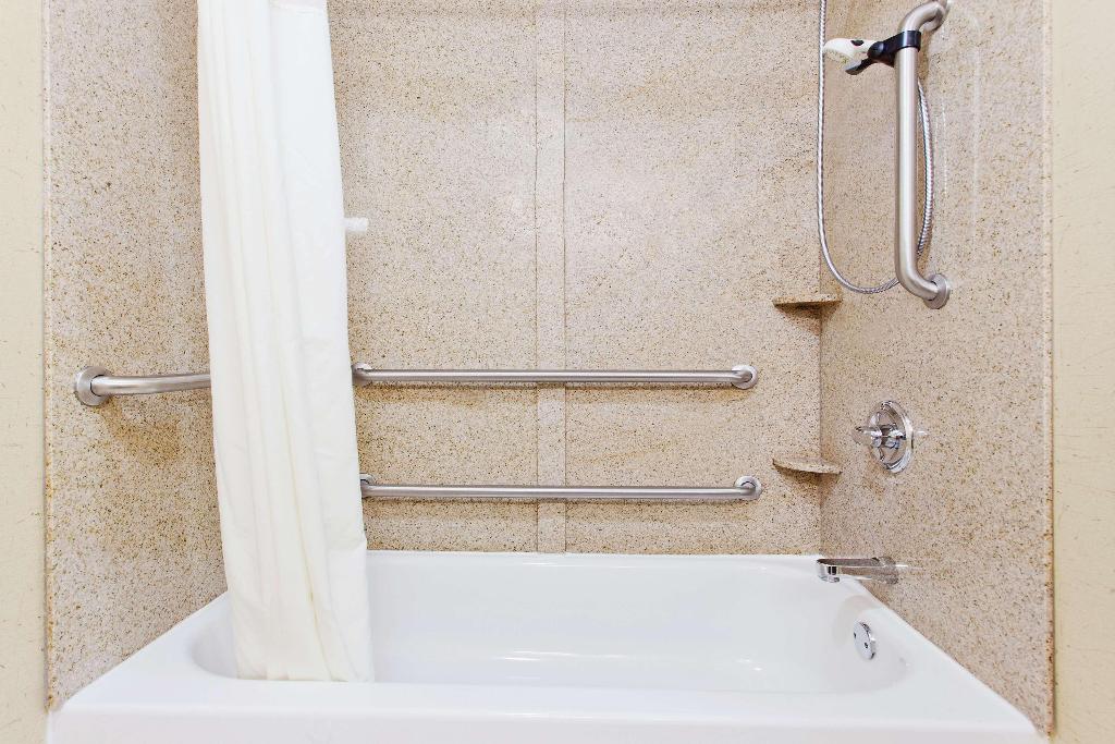 La Quinta Inn Suites Warner Robins Robins AFB