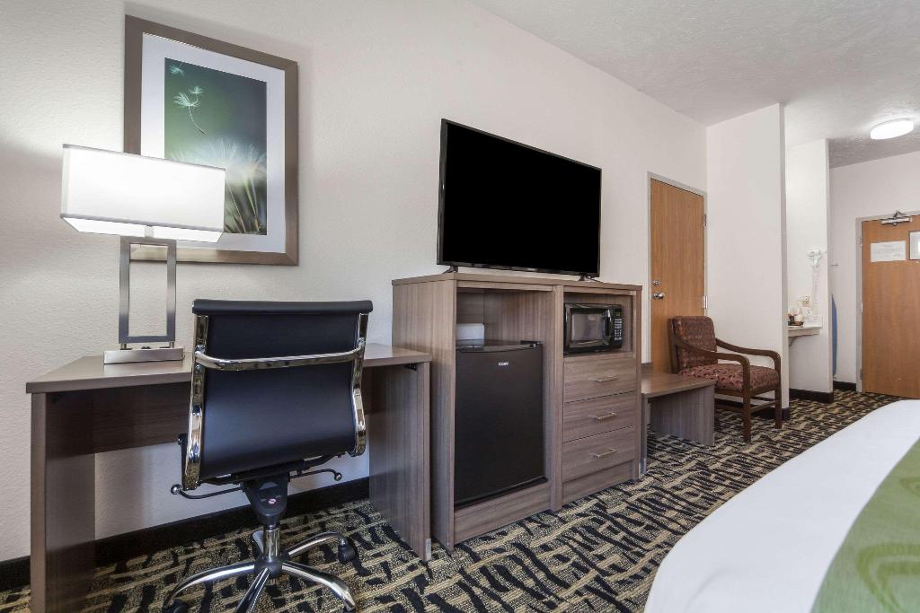 Quality Inn & Suites Omaha