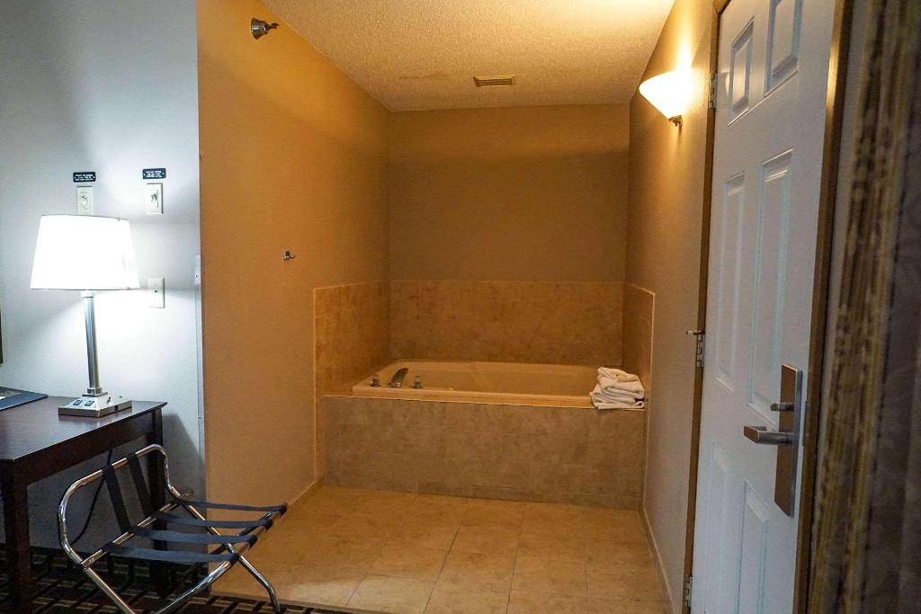 Quality InnSuites Watertown Prairie Lakes IceArena