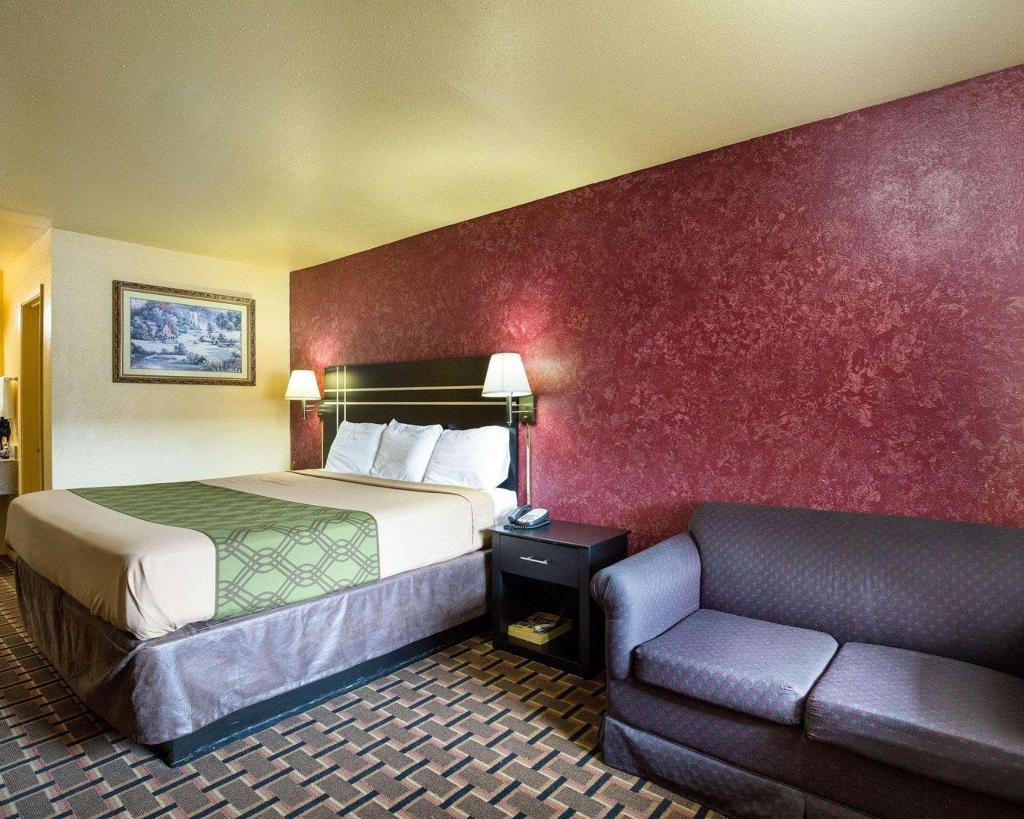 Econo Lodge North Houston