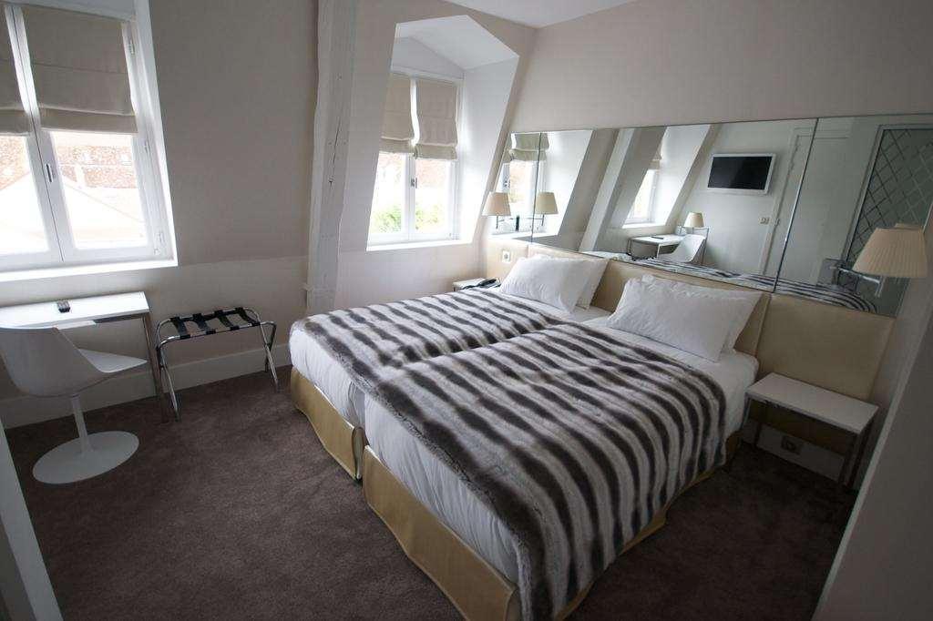 Le Cesar Hotel
