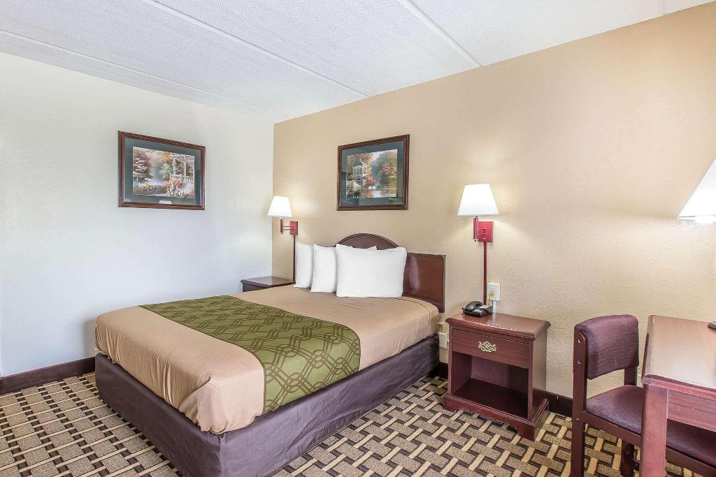 Econo Lodge Midtown Downtown