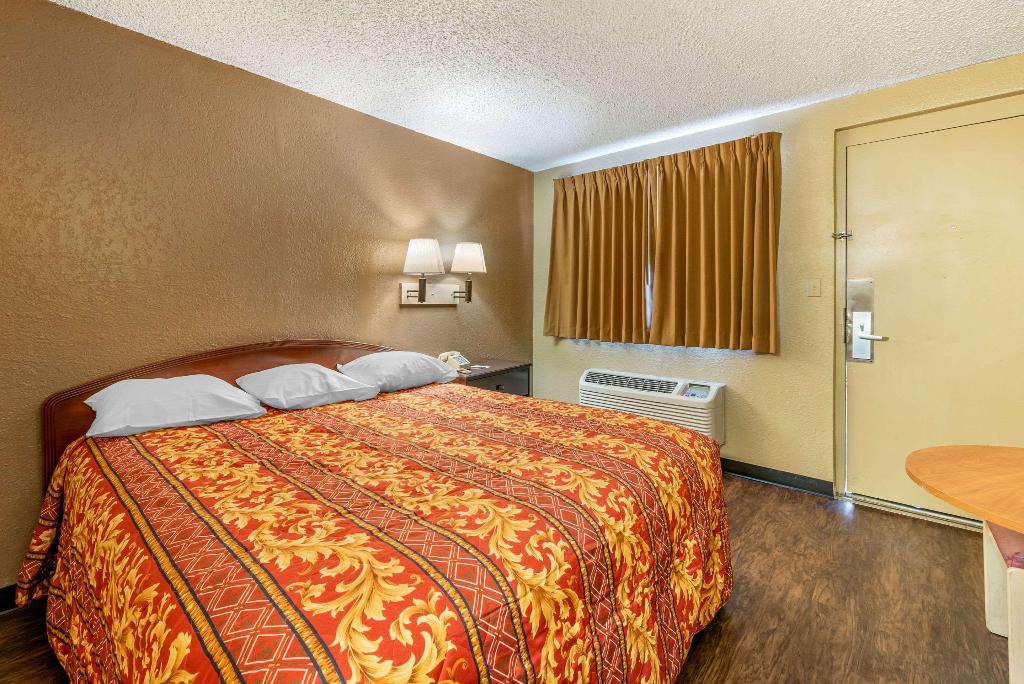 Rodeway Inn Pueblo Area