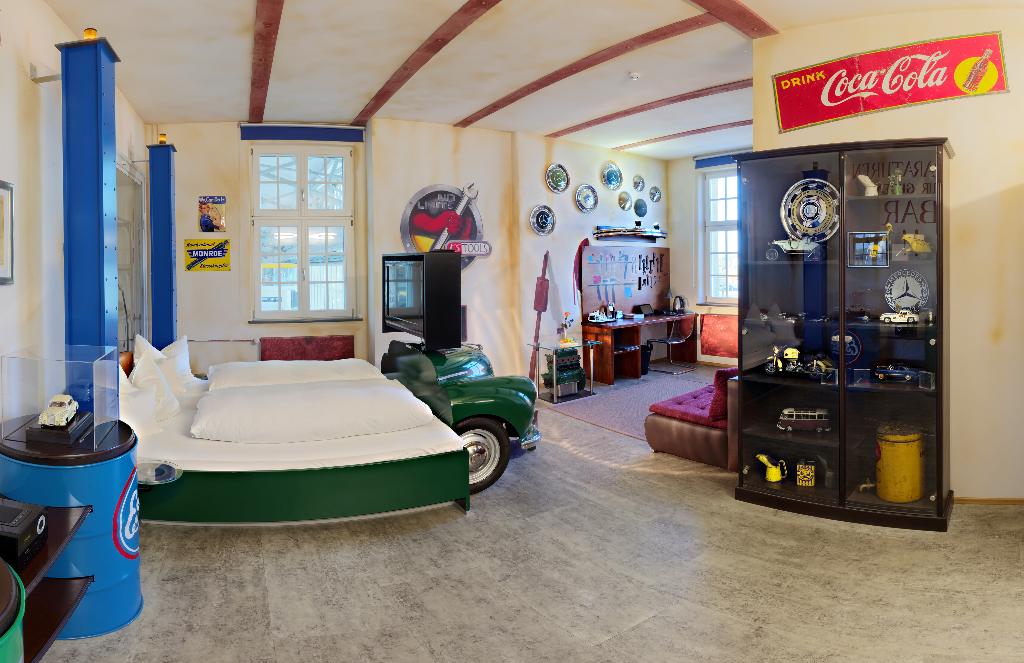 V8 Hotel Classic Motorworld Region Stuttgart