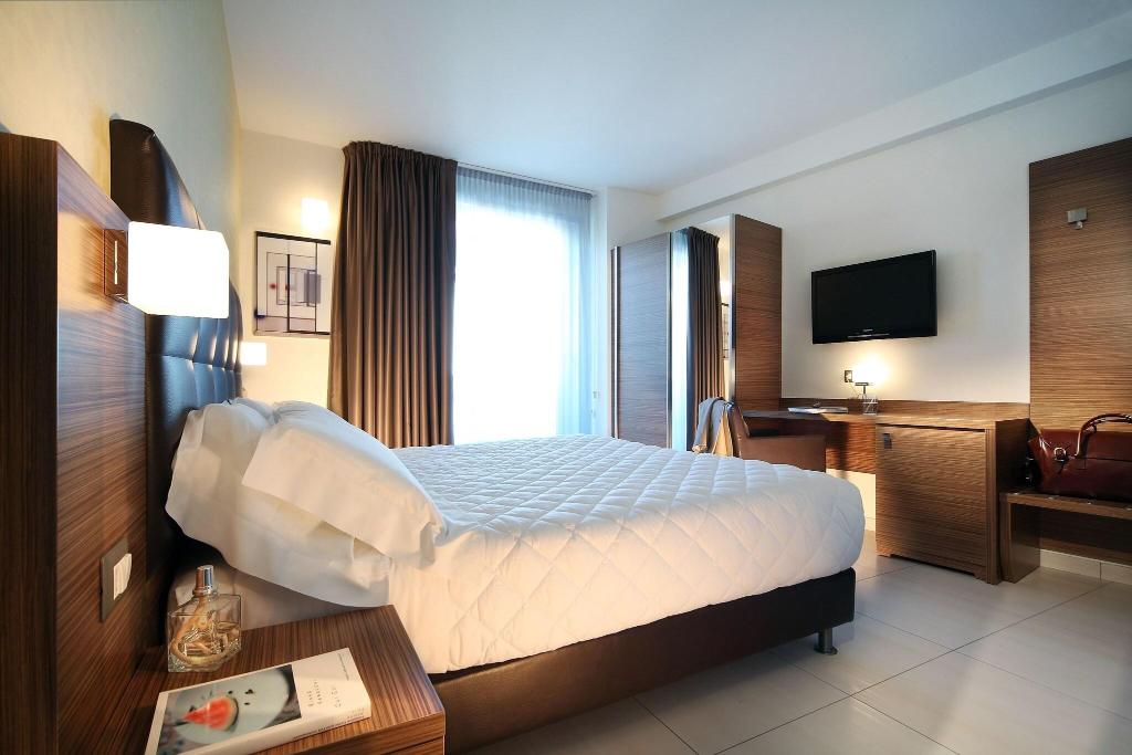 Aqua Hotel