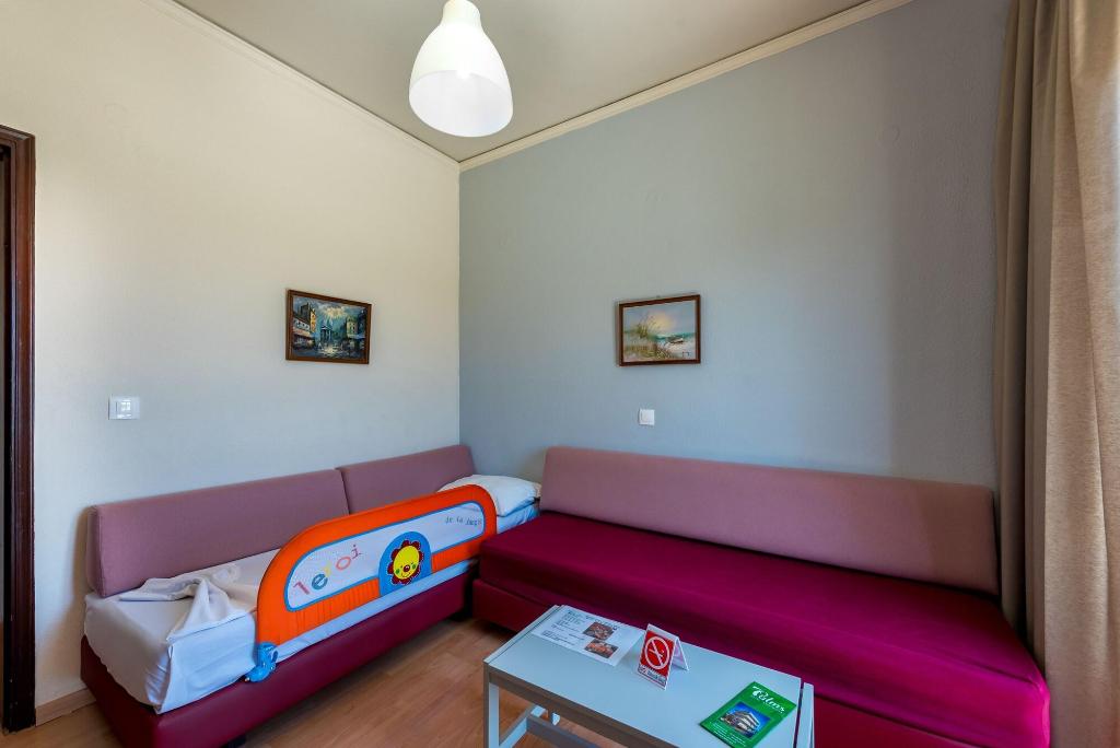 7 Palms Hotel Apartments