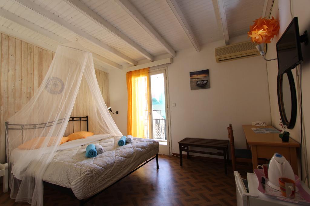 Avra Budget Beach Hotel