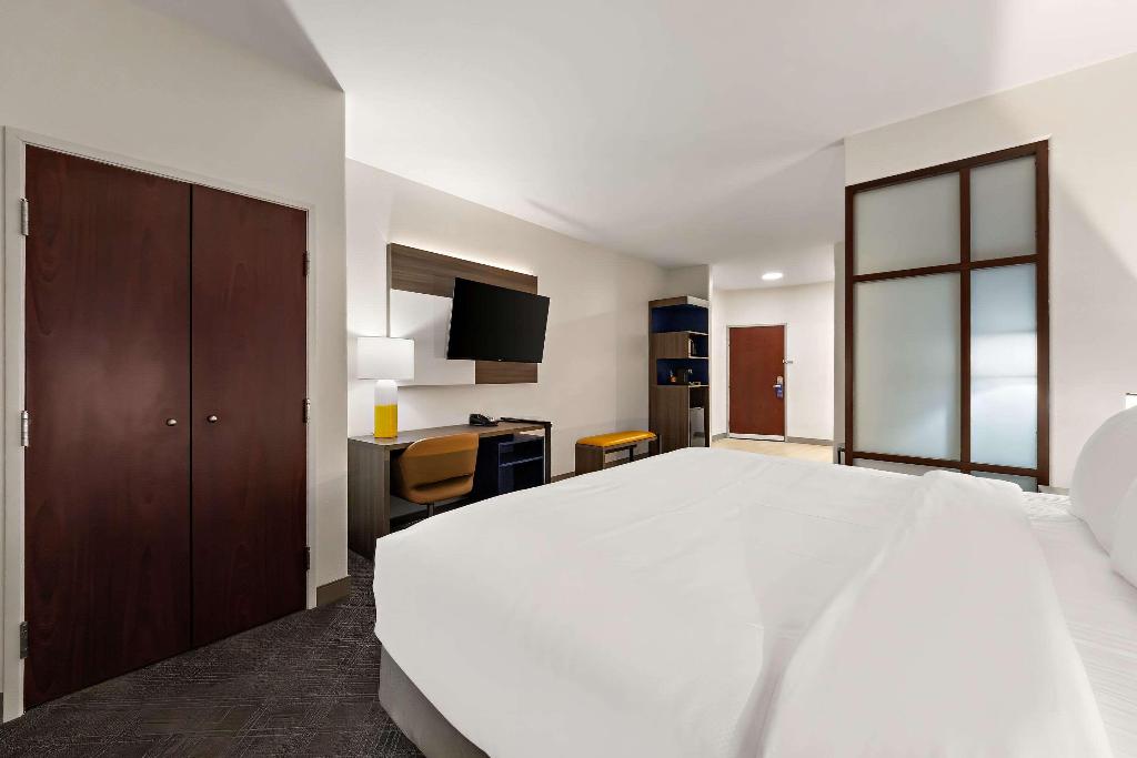 Comfort Suites Bastrop
