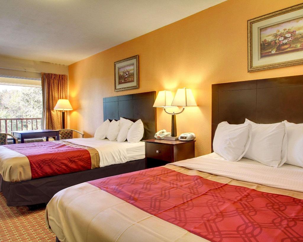 Econo Lodge Biloxi Beach North