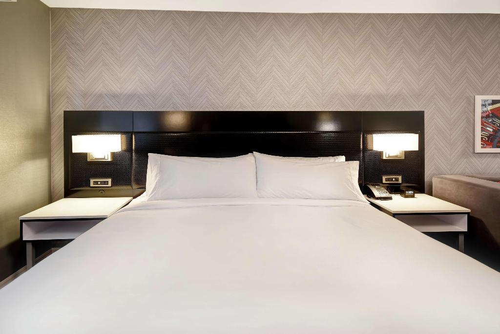 DoubleTree by Hilton Deadwood at Cadillac Jack'