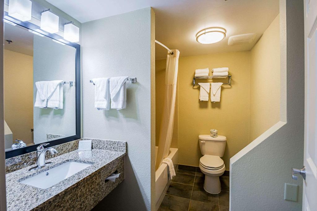 Quality Inn & Suites Hagerstown Area