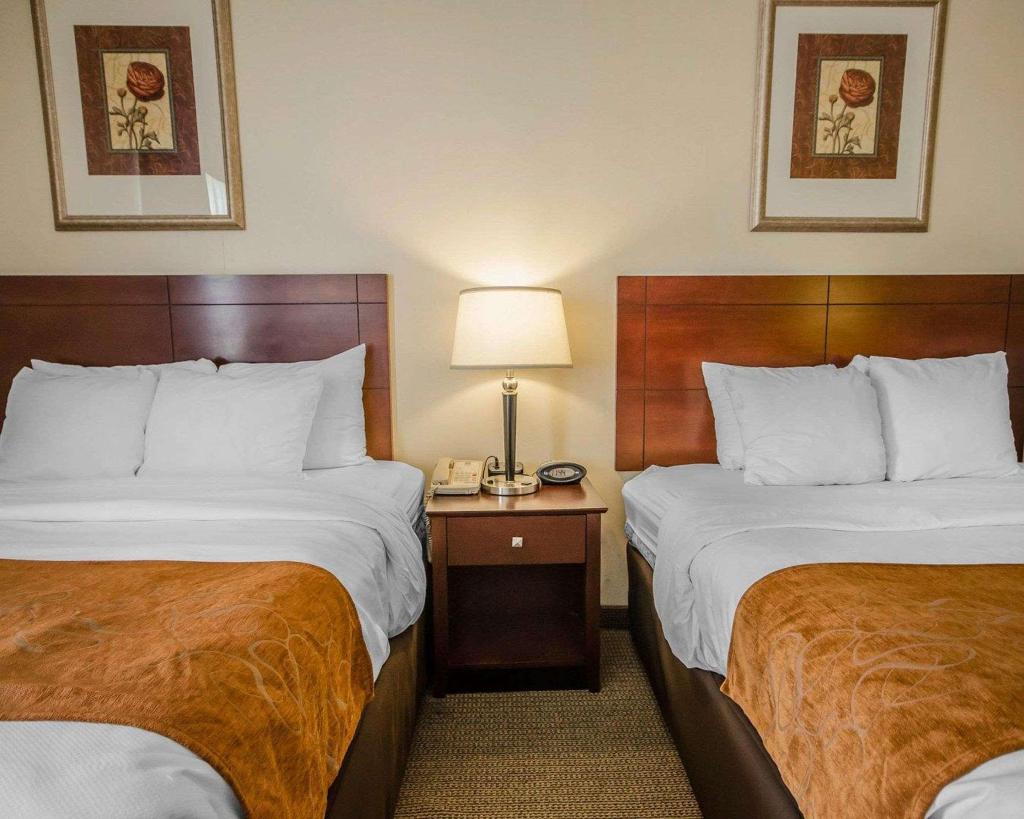 Quality Suites Jeffersonville Area