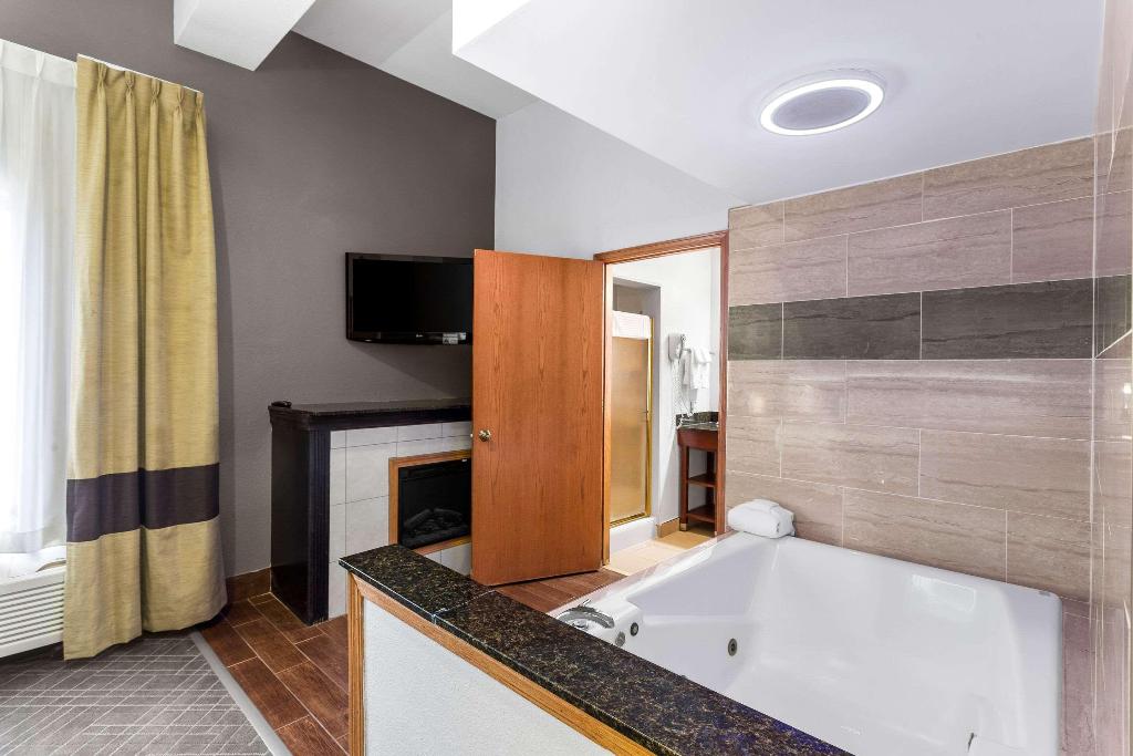 Comfort Inn & Suites Kenosha