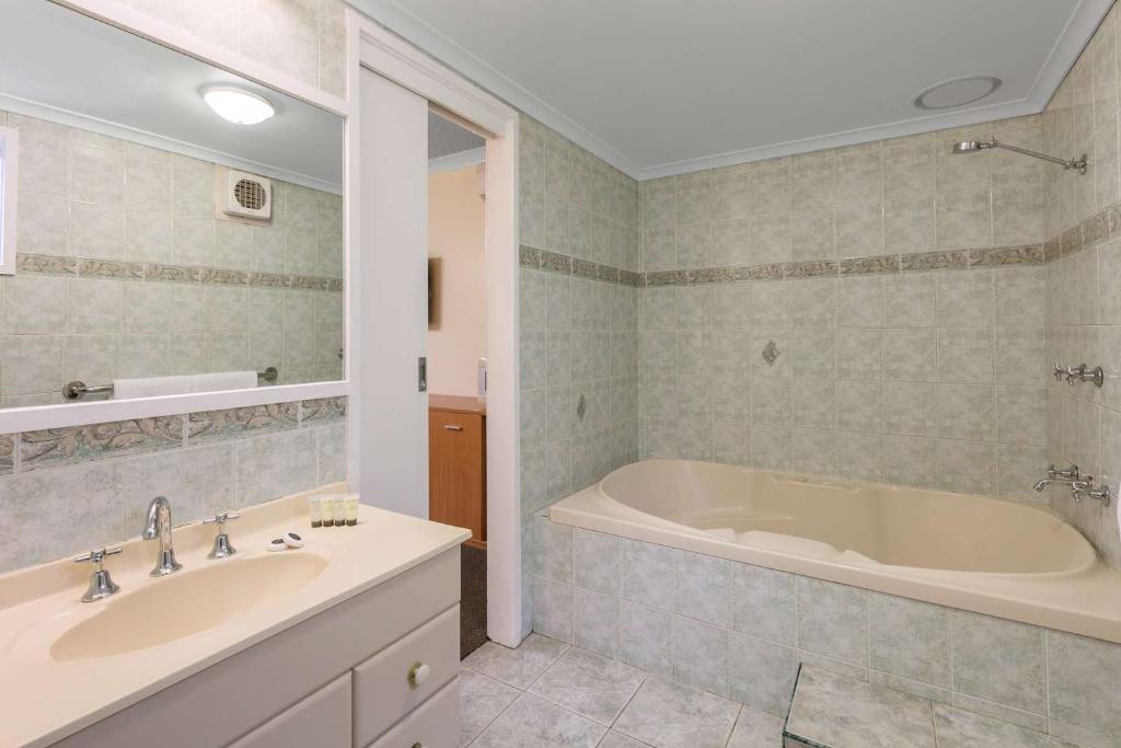 Best Western Governor Gipps Motor Inn