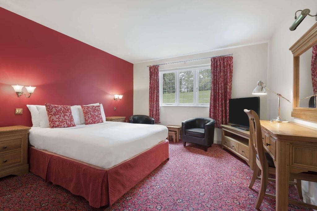 Cwrt Bleddyn Hotel and Spa