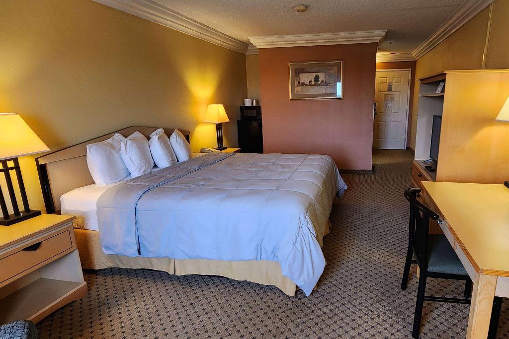 Super 8 By Wyndham Temple I-35
