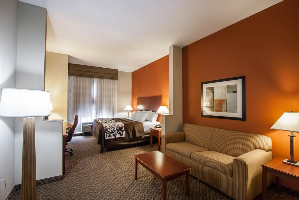 Sleep Inn & Suites Dyersburg