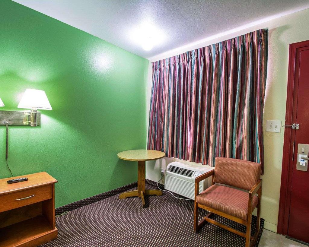 Rodeway Inn