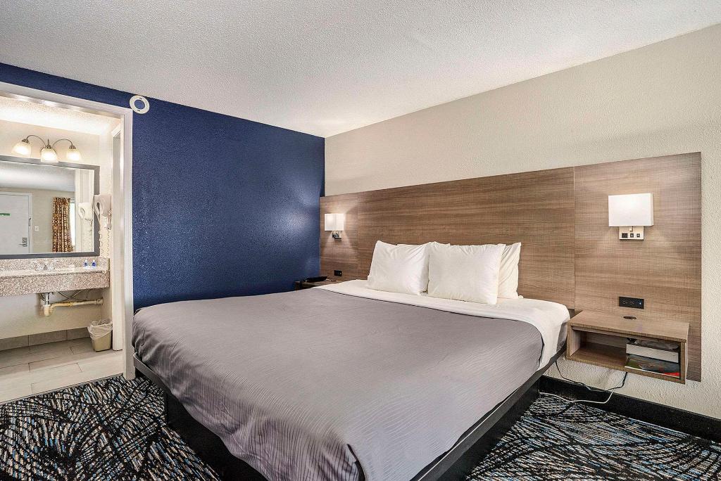 Rodeway Inn