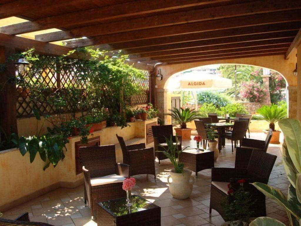 Hotel Castello Di Tavolara