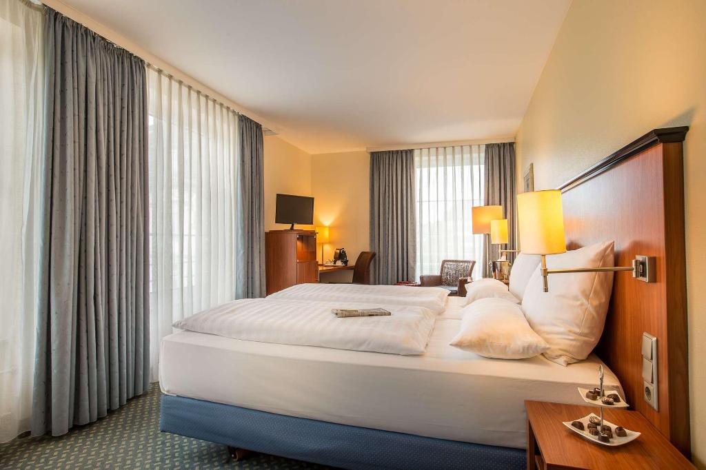 hotel-thumb
