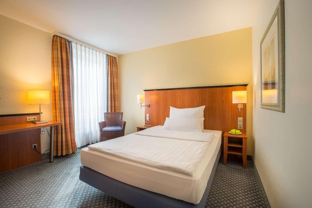 hotel-thumb