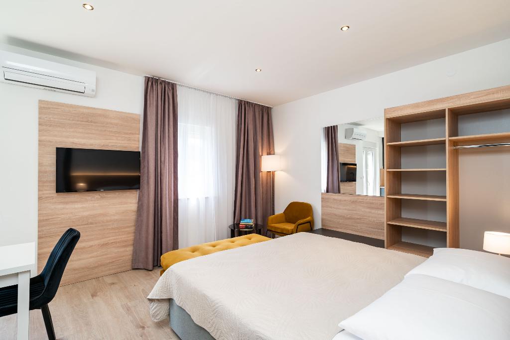 Bacan Serviced Apartments