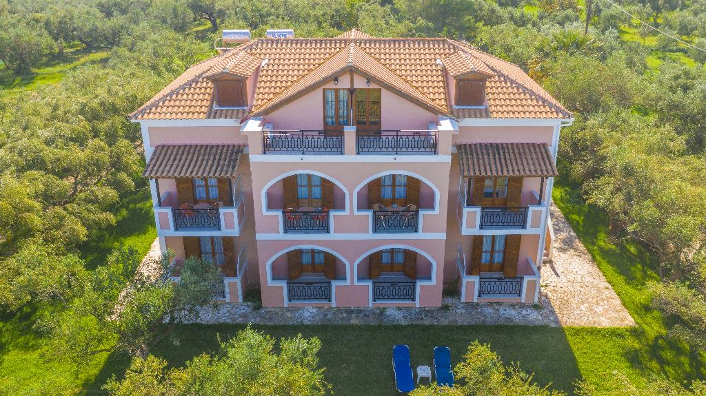 Kavos Psarou Studios And Apartments