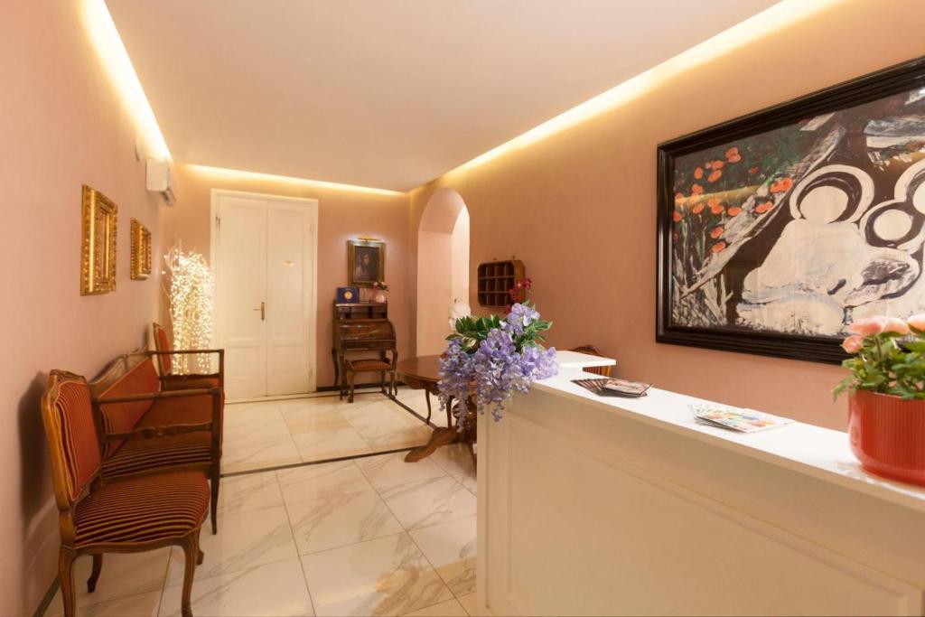 Hotel Joli
