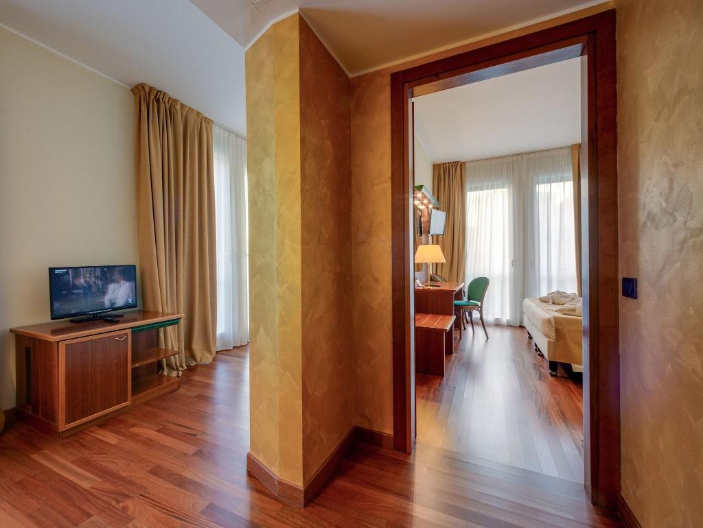 Hotel Raffaello Milan photo 83