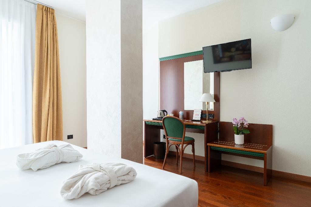 Hotel Raffaello Milan photo 30