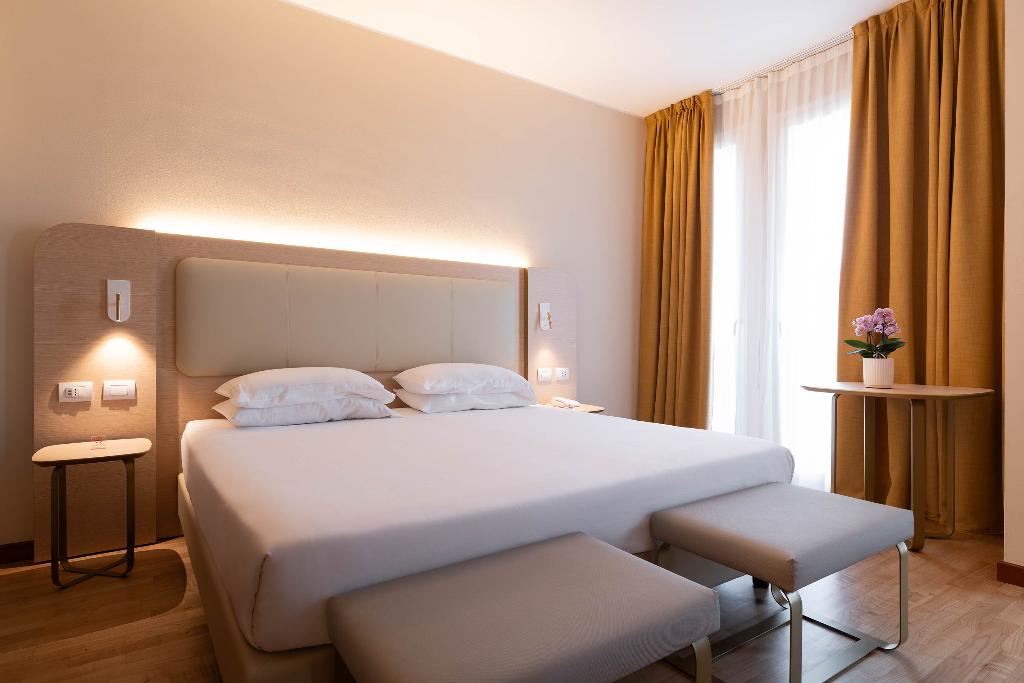 Hotel Raffaello Milan photo 42