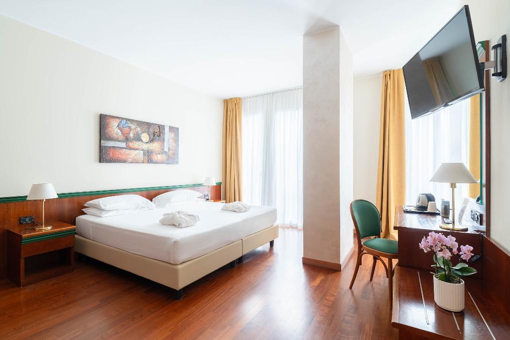 Hotel Raffaello Milan photo 31