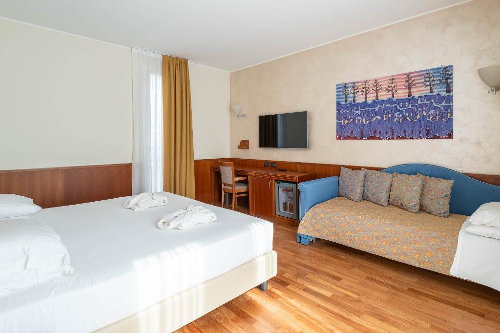 Hotel Raffaello Milan photo 16